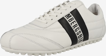 Baskets basses 'Soccer' BIKKEMBERGS en blanc : devant