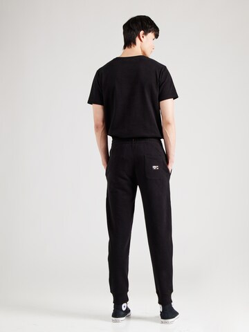 Superdry Tapered Broek 'Essential' in Zwart