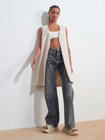 Gilet 'Westen' di Dilvin in beige: frontale