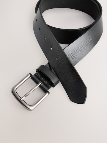 Next Vyö värissä musta