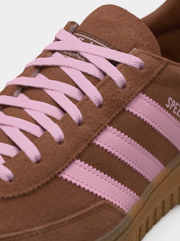 Baskets basses 'HANDBALL SPEZIAL' ADIDAS ORIGINALS en marron