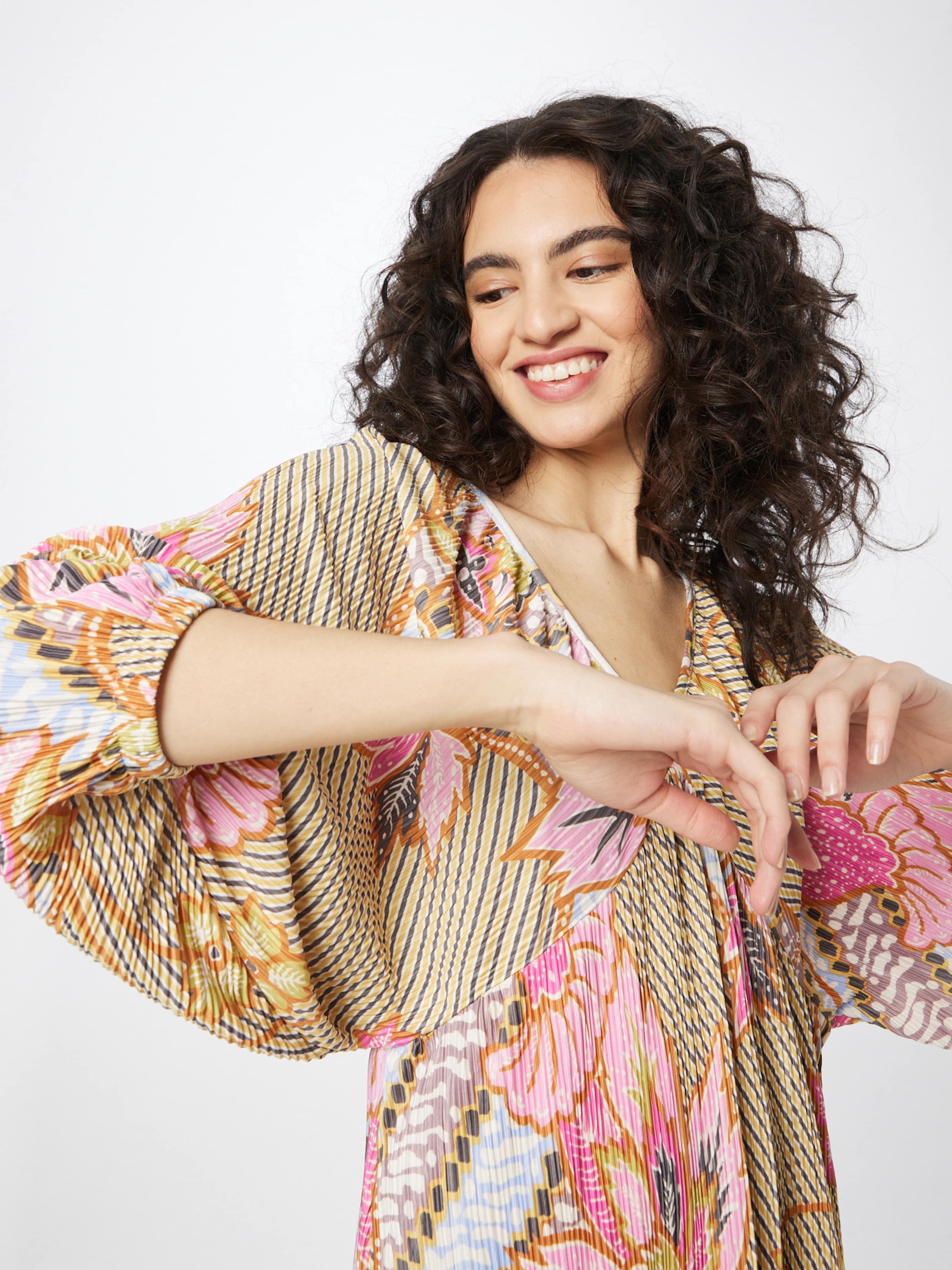 0bd30ffd79084091dd2d74e2a37309