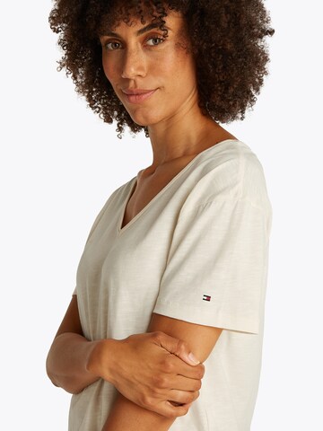 Maglietta di TOMMY HILFIGER in beige