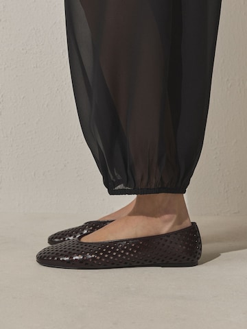 Next Ballerina 'Forever Comfort' in Schwarz