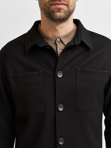 SELECTED HOMMESlim Fit Prijelazna jakna 'Benjamin' - crna boja