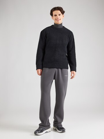 Abercrombie & Fitch Loosefit Kalhoty – šedá