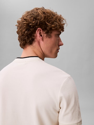 T-Shirt Calvin Klein en gris