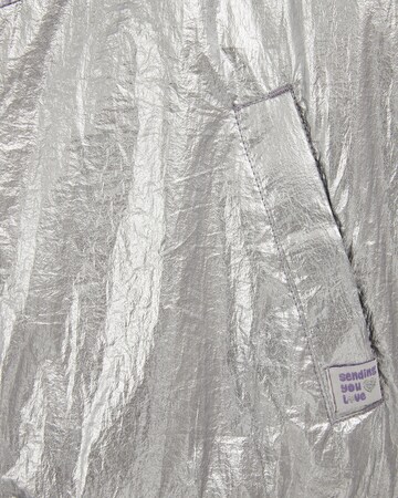 WE Fashion Демисезонная куртка в Лиловый