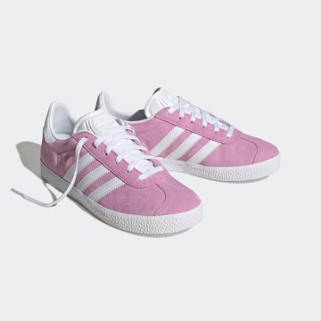 ADIDAS ORIGINALS Tennarit 'Gazelle' värissä vaaleanpunainen