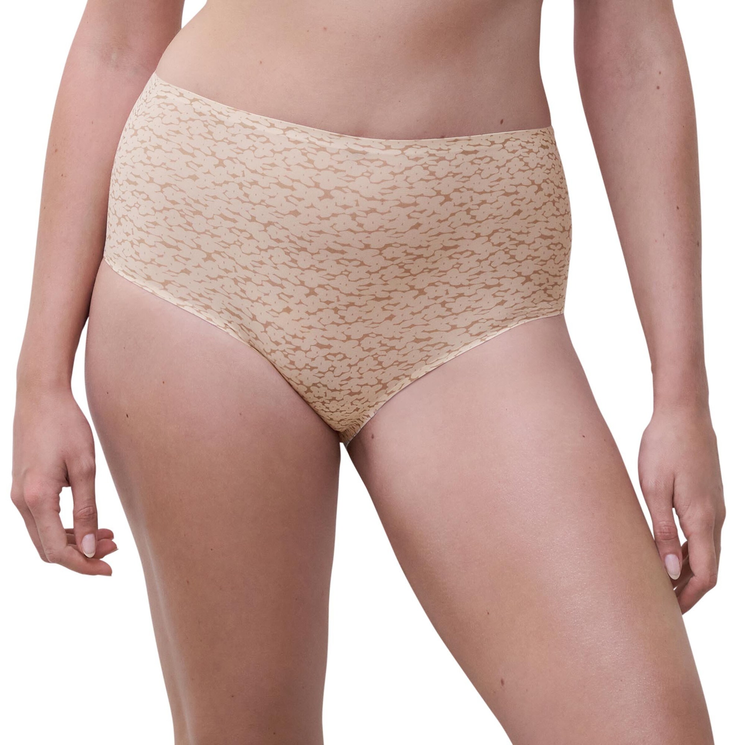 Chantelle Slip in Beige: voorkant