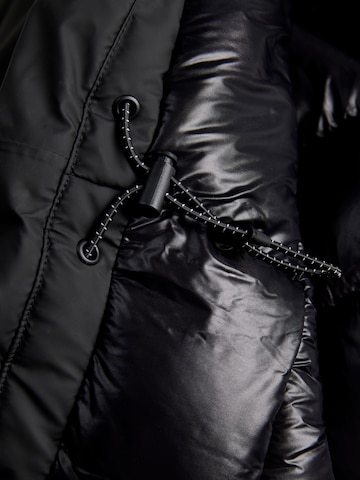 Jack & Jones Plus Zimní bunda 'JCOCLUB' – černá