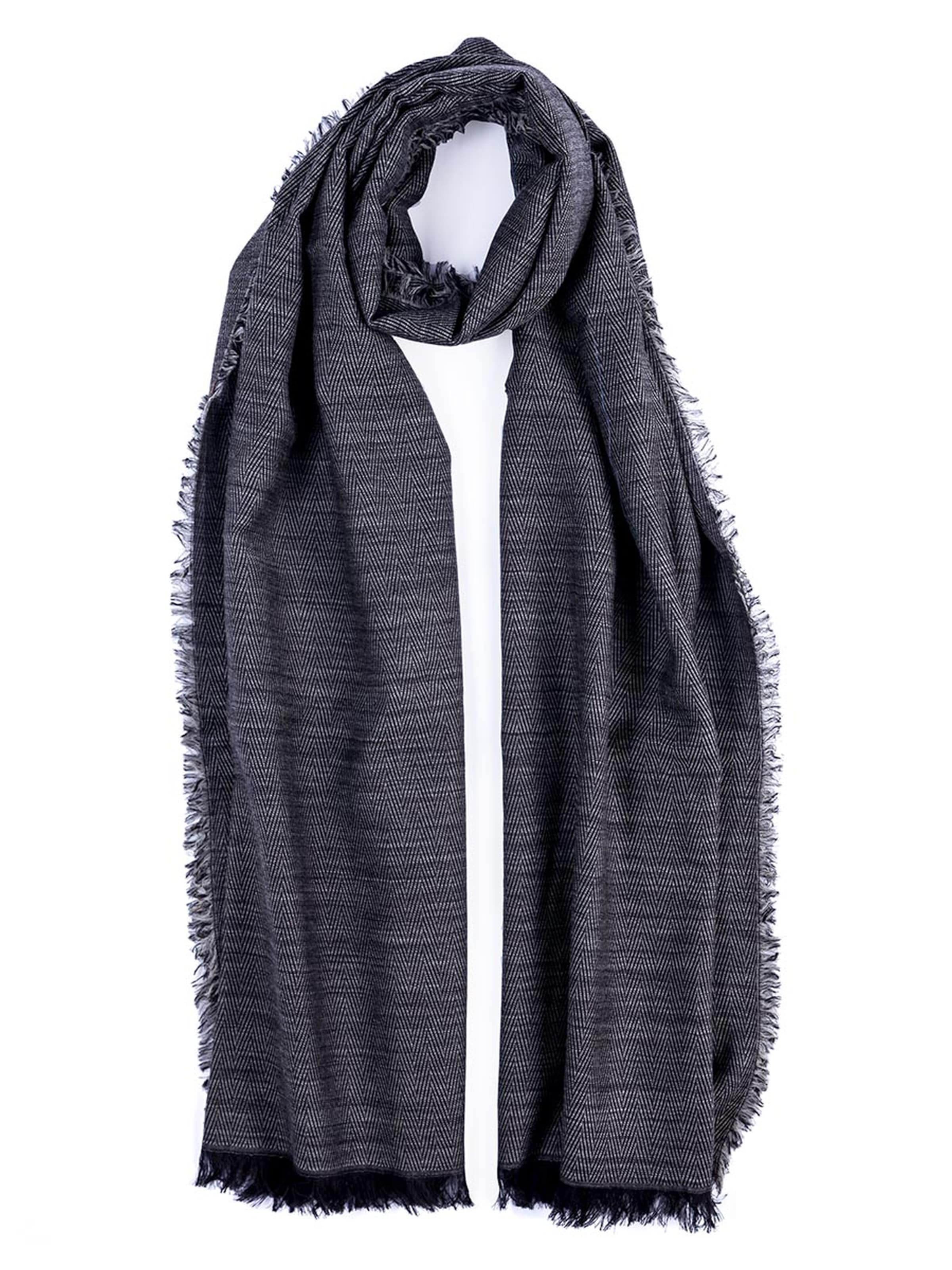 Passigatti Wrap in Grey: front