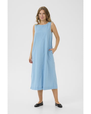 Robe Kaffe en bleu : devant