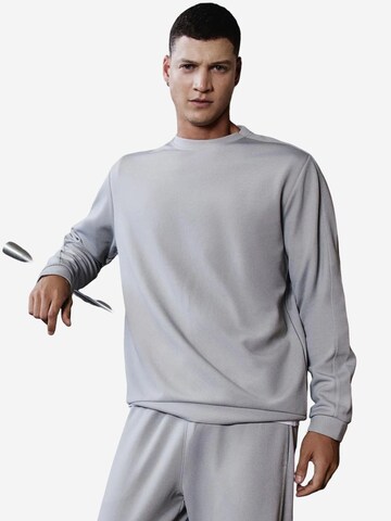 Survêtement 'Aktive Sets' Tommy Life en gris