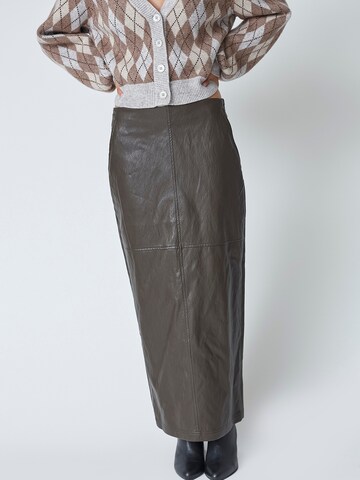 Jupe 'Gitt' co'couture en marron