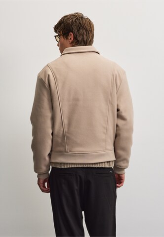 Pegador Välikausitakki 'Aiken' värissä beige: takapuoli