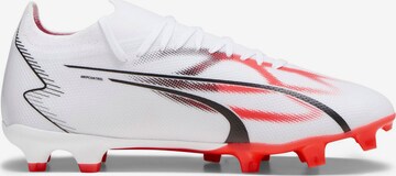 Chaussure de foot 'Ultra Match' PUMA en blanc