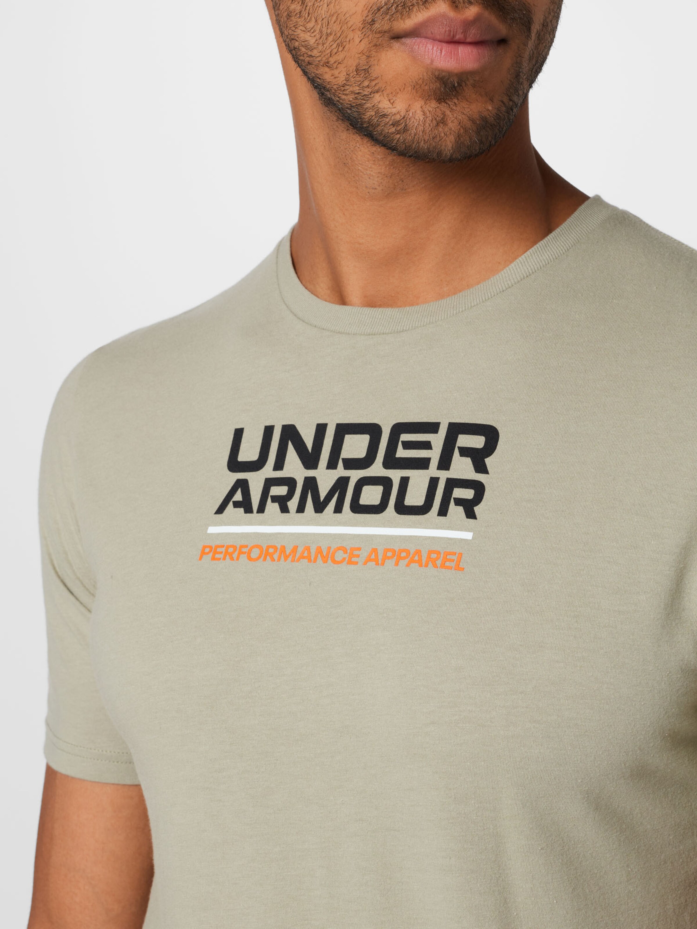Sport T-Shirt fonctionnel UNDER ARMOUR en Taupe 