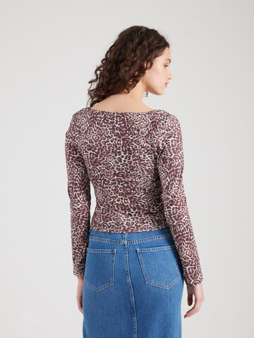 T-shirt 'PCBLAKE' PIECES en marron