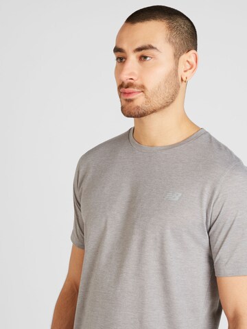 new balance Funkčné tričko 'Essentials' - Sivá