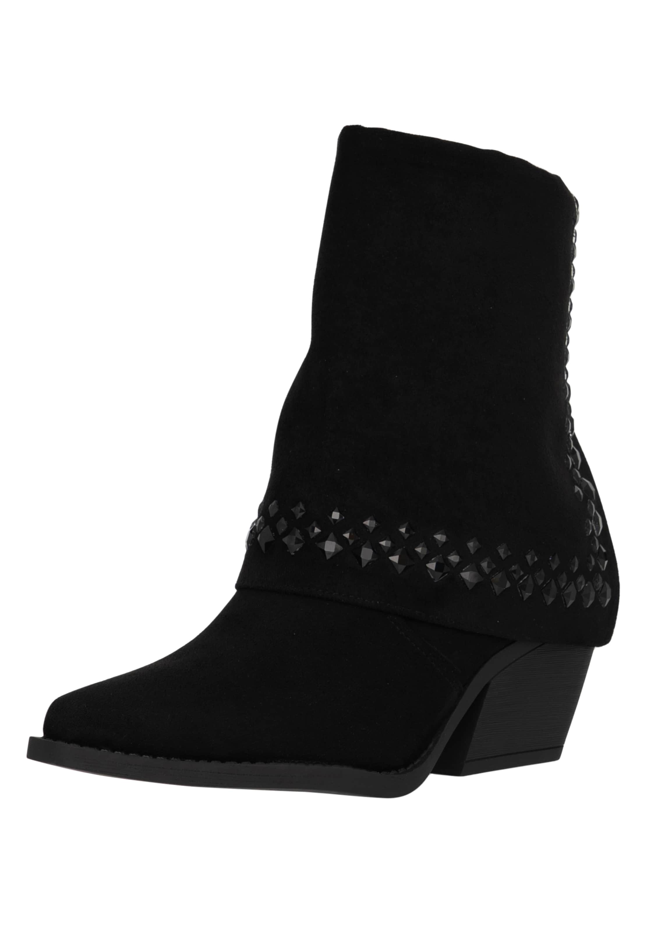 Salinyang Booties in Black, Item view