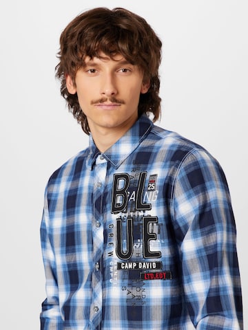 CAMP DAVID - Ajuste regular Camisa en azul