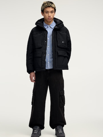 Pull&Bear Winter Jacket in Black