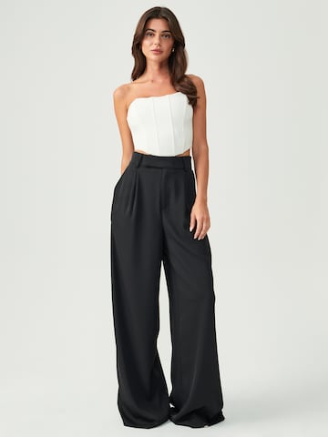BWLDR Wide leg Pleat-front trousers 'Belinda' in Black