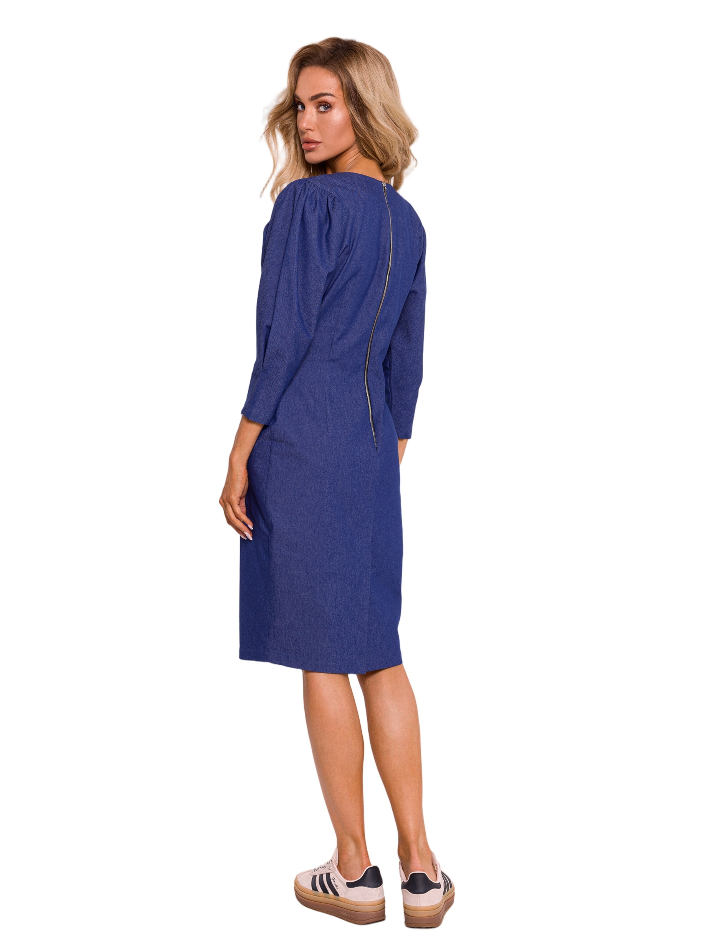Rochie de la made of emotion pe albastru