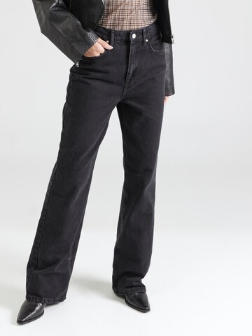Trendyol - Bootcut Vaquero en negro: frente