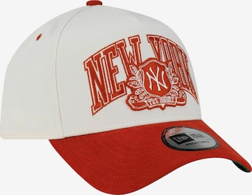 NEW ERA Czapka z daszkiem 'WORDMARK LTCWMF' w kolorze beżowy: przód