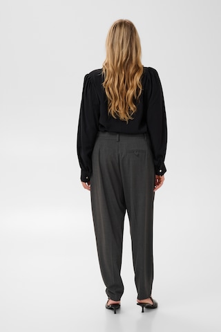 Regular Pantalon 'Riella' KAFFE CURVE en gris