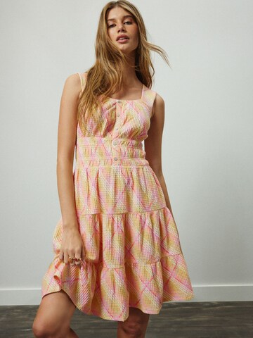 Next Kleid in Pink: Vorderseite