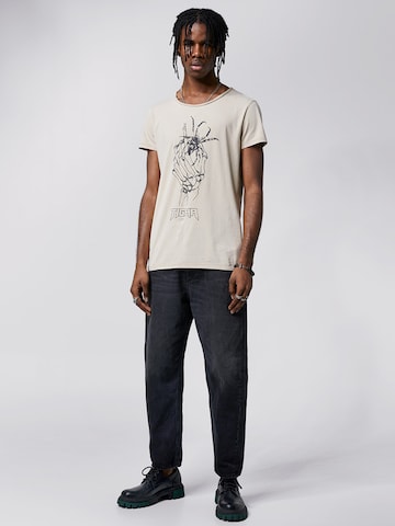 tigha Printshirt  'Dead Hand Wren' in Beige