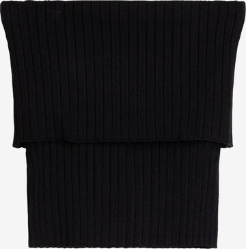 Bershka Knitted Top in Black: front