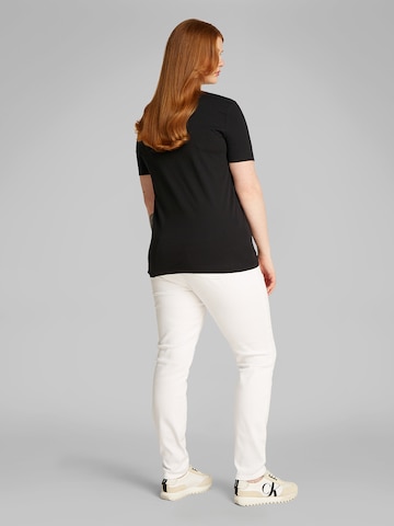 Calvin Klein Jeans Curve T-shirt i svart