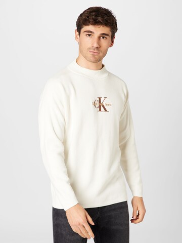 Calvin Klein Jeans Sweater in White: front