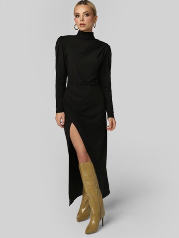 Madnezz House Kleid in Schwarz: Vorderseite