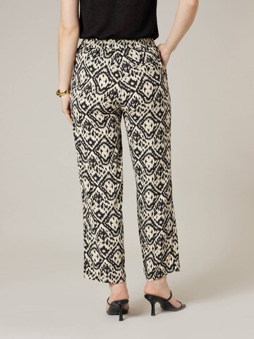 Coupe slim Pantalon Deeluxe en noir