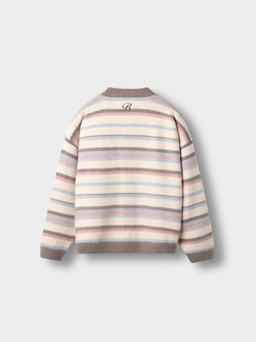 Burocs Knit Cardigan 'Fuzzy V-Neck' in Beige