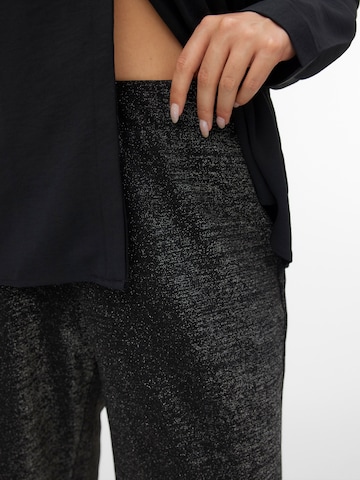Vero Moda Curve - Loosefit Pantalón 'VMCBerlin' en negro