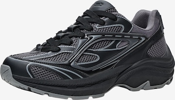 Bershka Matalavartiset tennarit värissä musta: etupuoli