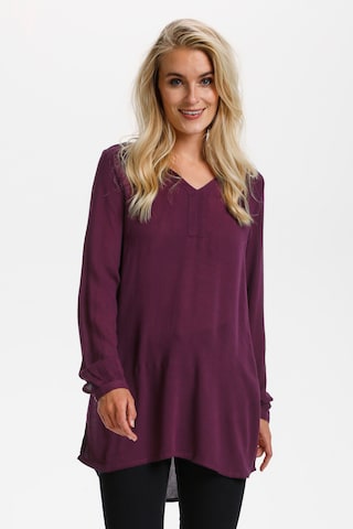 KAFFE CURVE Tunic 'Amber' in Purple: front