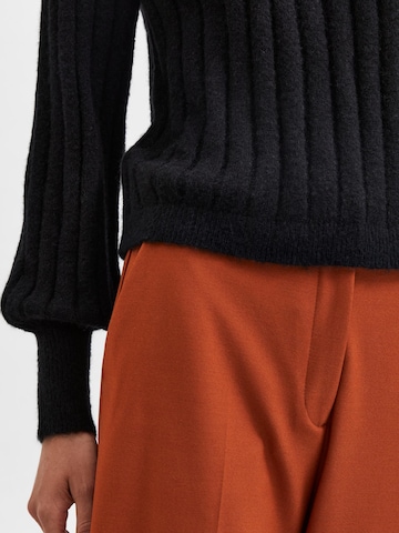 Pullover 'GLOWIE' di SELECTED FEMME in nero