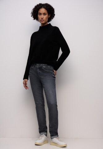 STREET ONE Slim fit Jeans in Grey