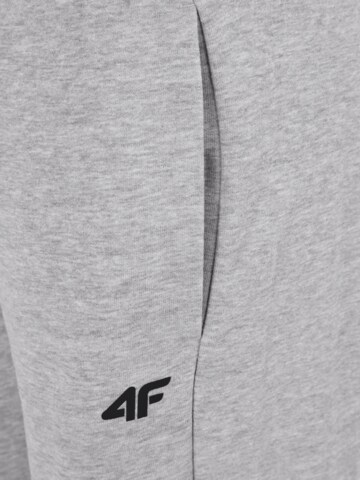 4F - Tapered Calças de desporto em cinzento