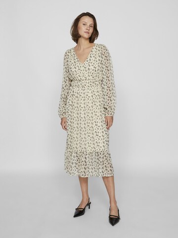 VILA Kleid in Beige