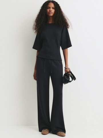 T-shirt Pull&Bear en noir : devant