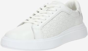 Sneaker low de la Calvin Klein pe alb: față