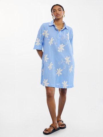 Lola Casademunt Blusekjole i blå